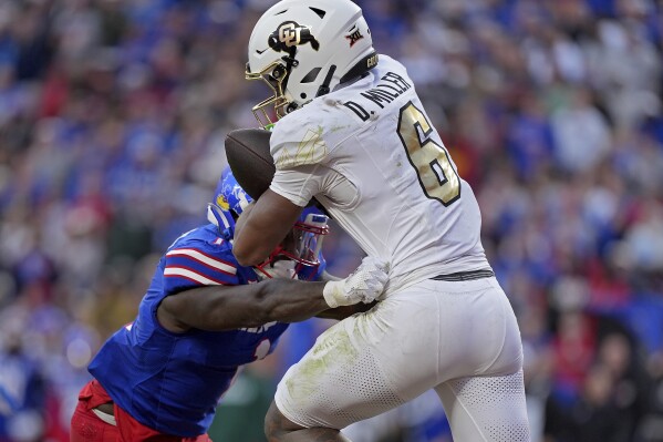 Kansas football score sale
